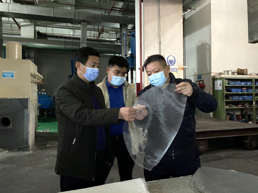 拉萨市广电局王局长莅临公司检查指导工作(图5)